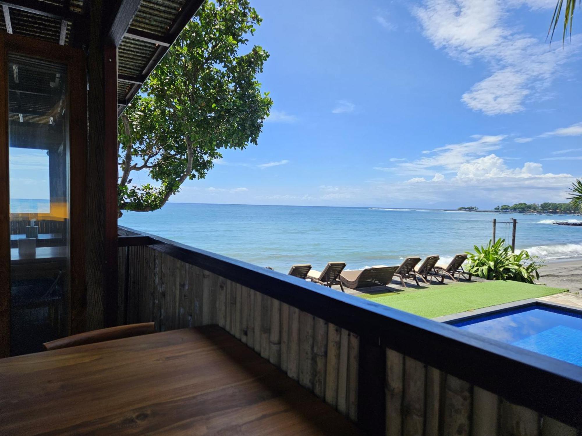 Отель Sunsethouse Lombok Мангсит Экстерьер фото