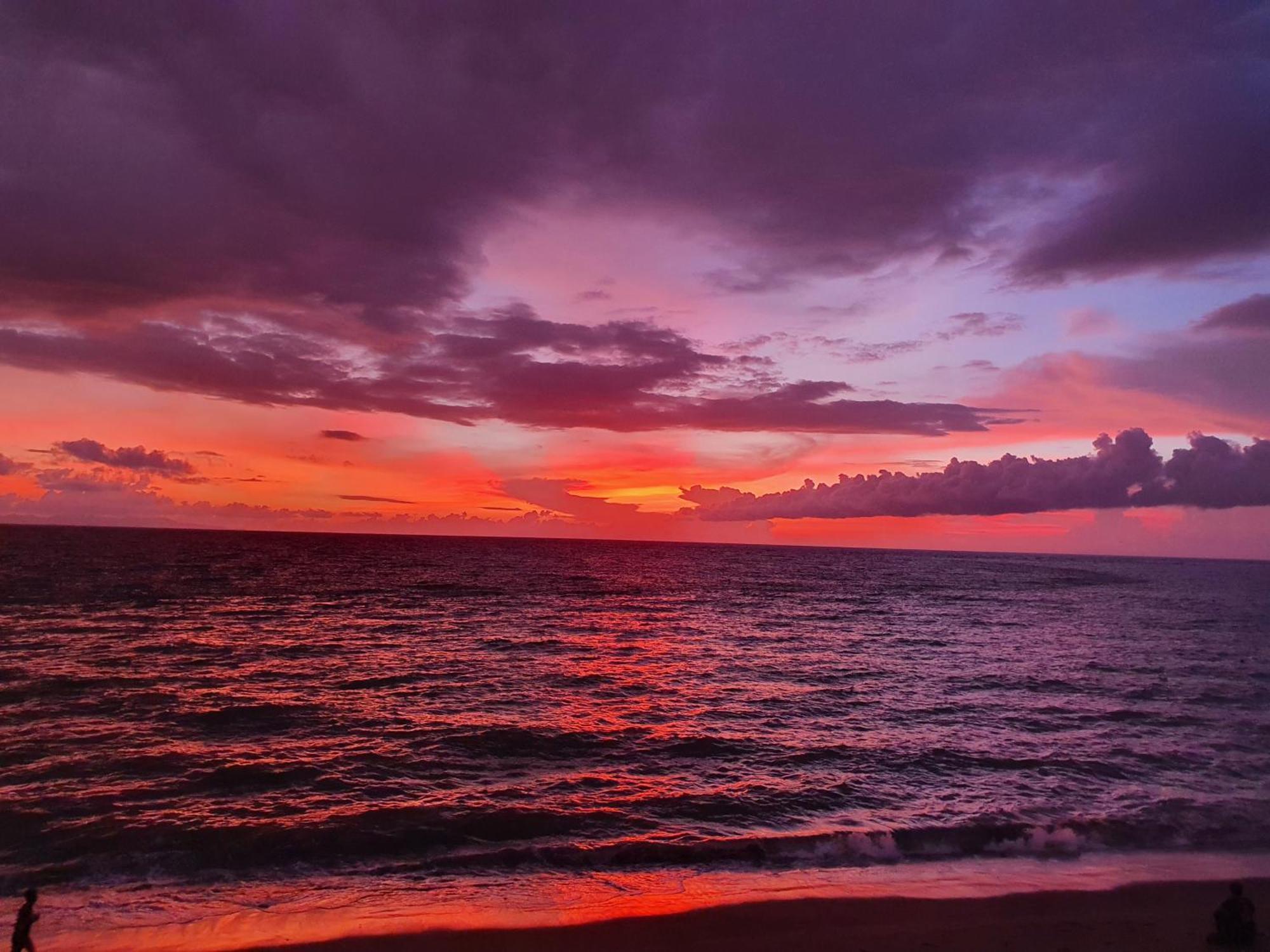 Отель Sunsethouse Lombok Мангсит Экстерьер фото