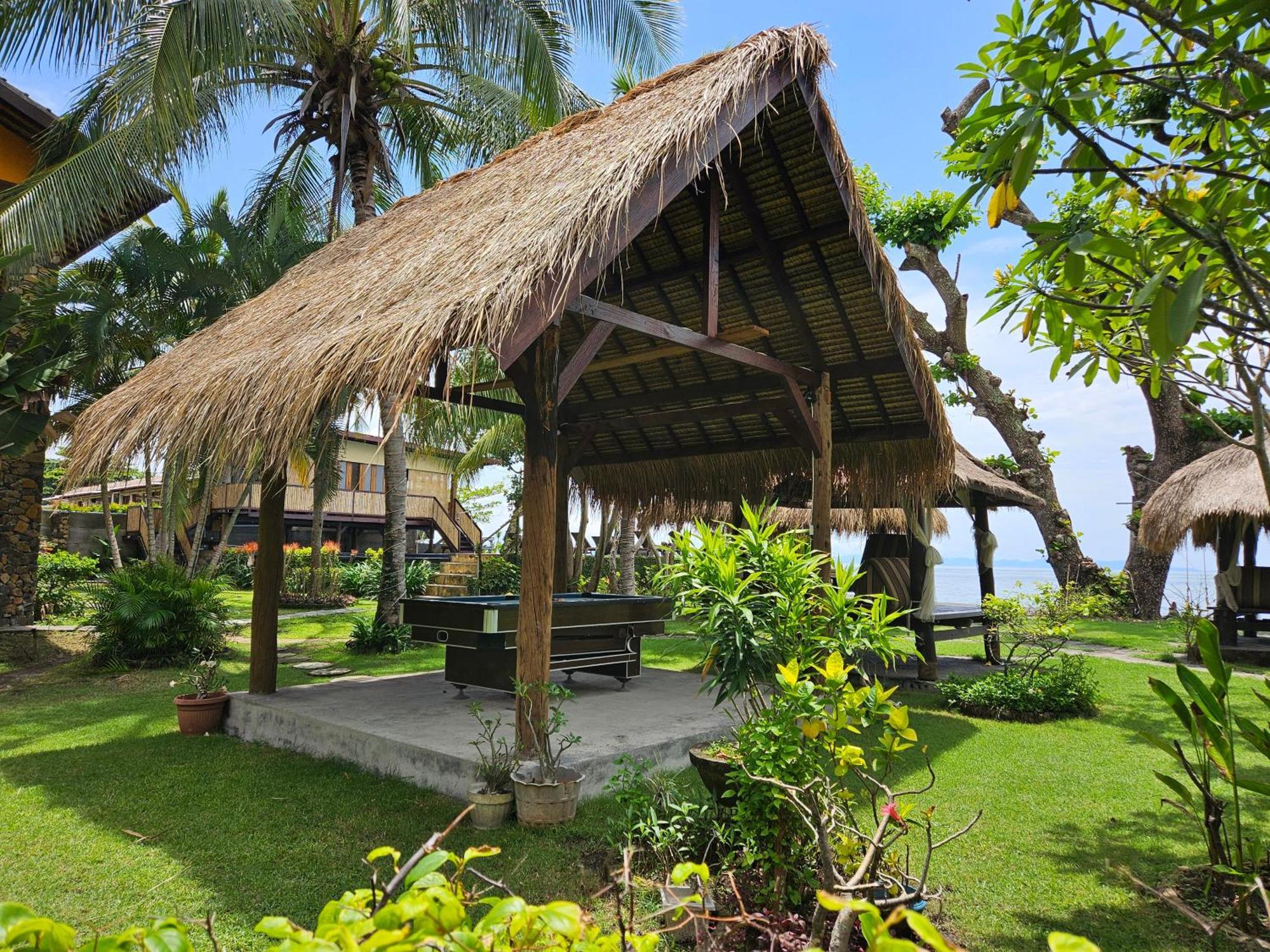 Отель Sunsethouse Lombok Мангсит Экстерьер фото