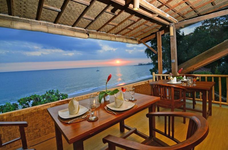 Отель Sunsethouse Lombok Мангсит Экстерьер фото