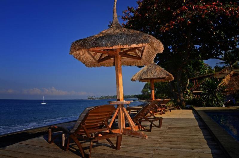 Отель Sunsethouse Lombok Мангсит Экстерьер фото