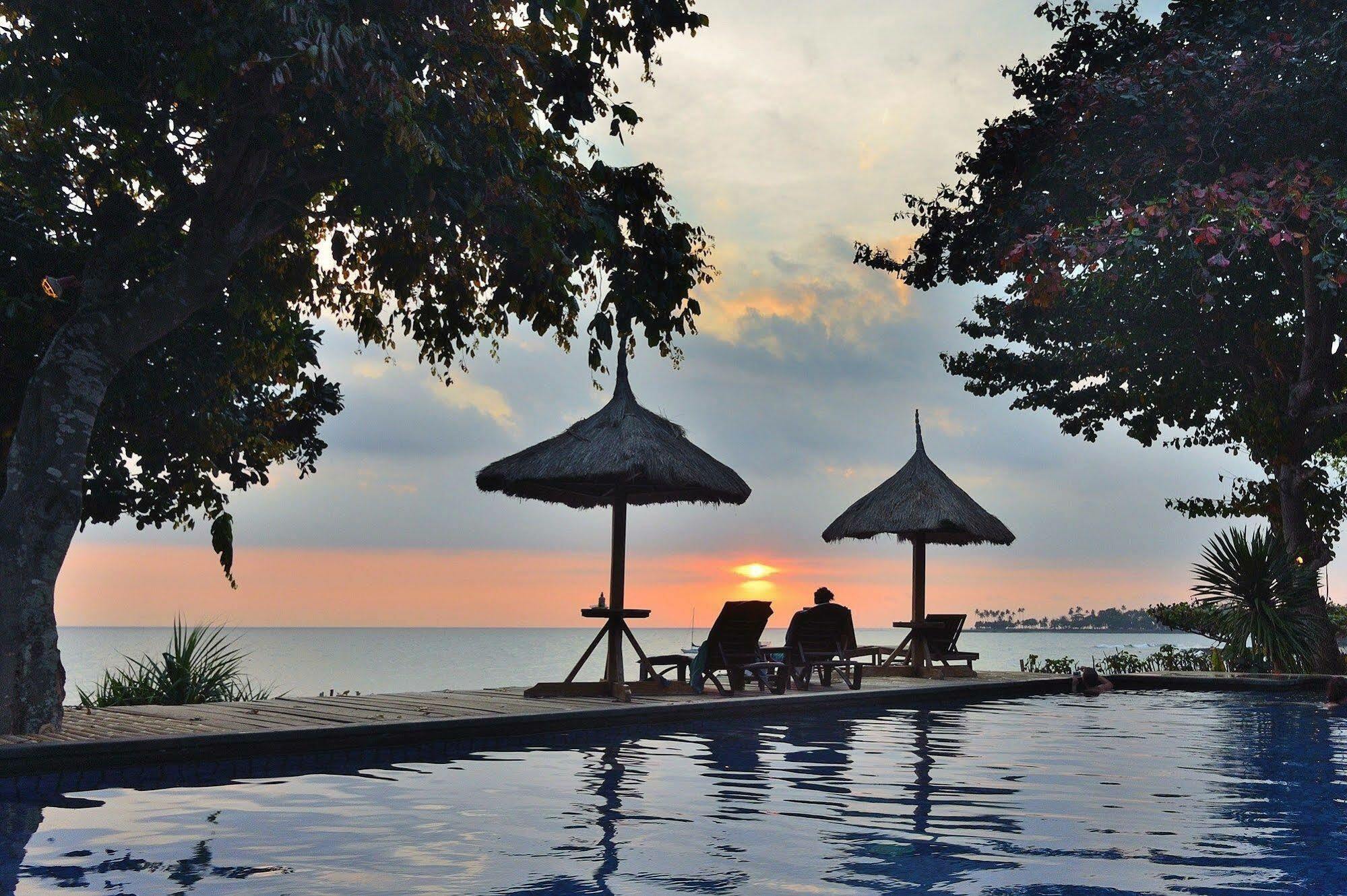 Отель Sunsethouse Lombok Мангсит Экстерьер фото